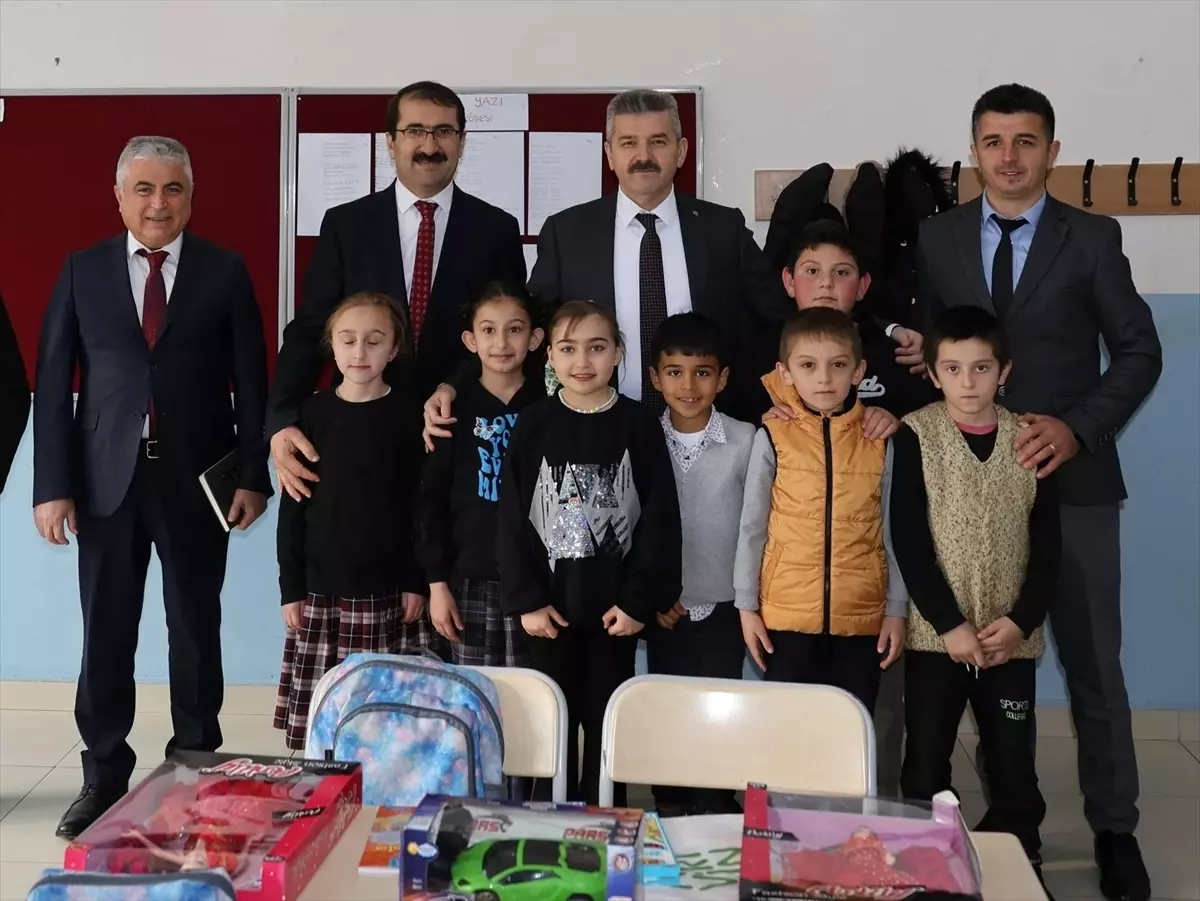 Artvin Valisi Ergün Ortaköy Köyünü Ziyaret Etti