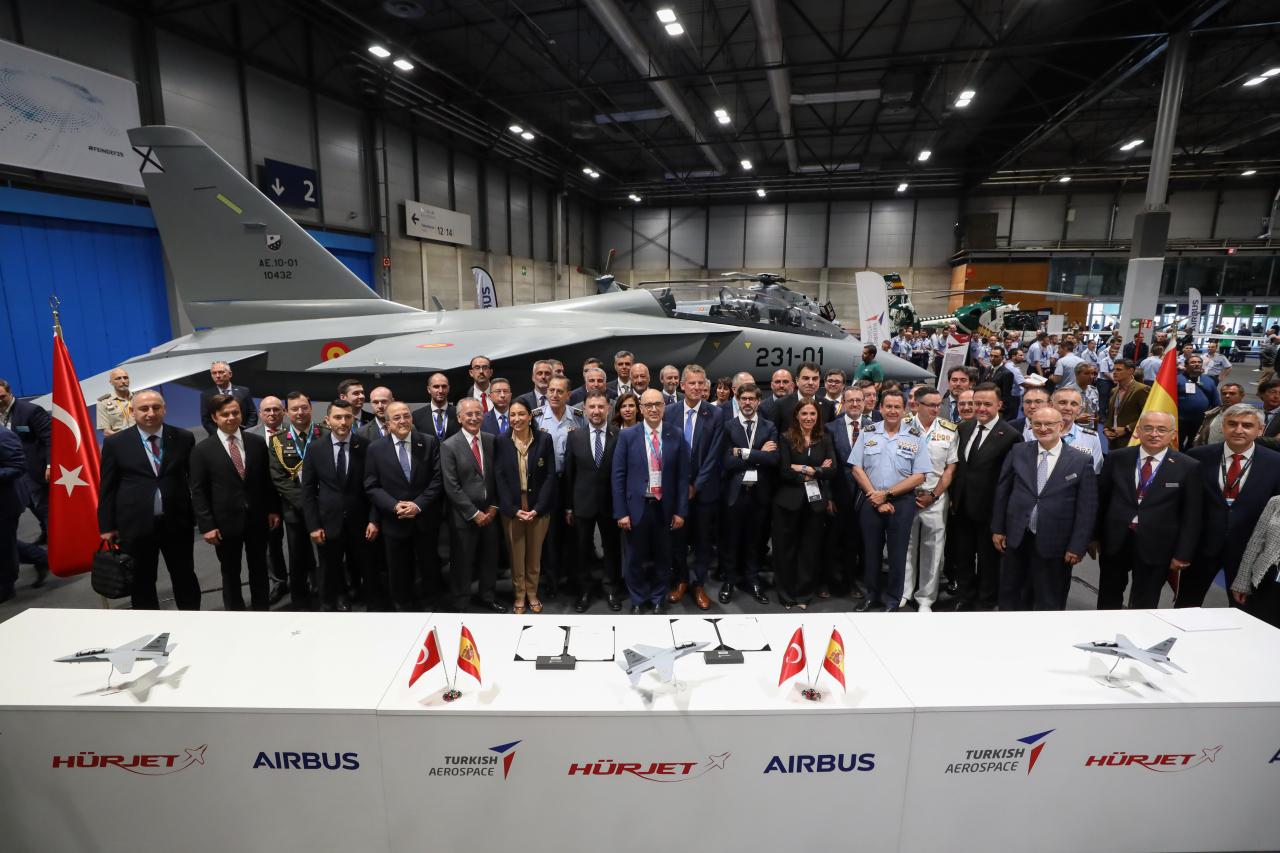 HÜRJET için İspanya'da tarihi adım! Dünya ülkelerinin kapısını açacak anlaşma
