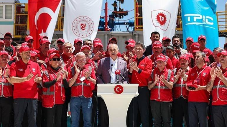 Bakan Bayraktar'dan bir müjde daha! '41 milyon varil rezerv keşfettik!'