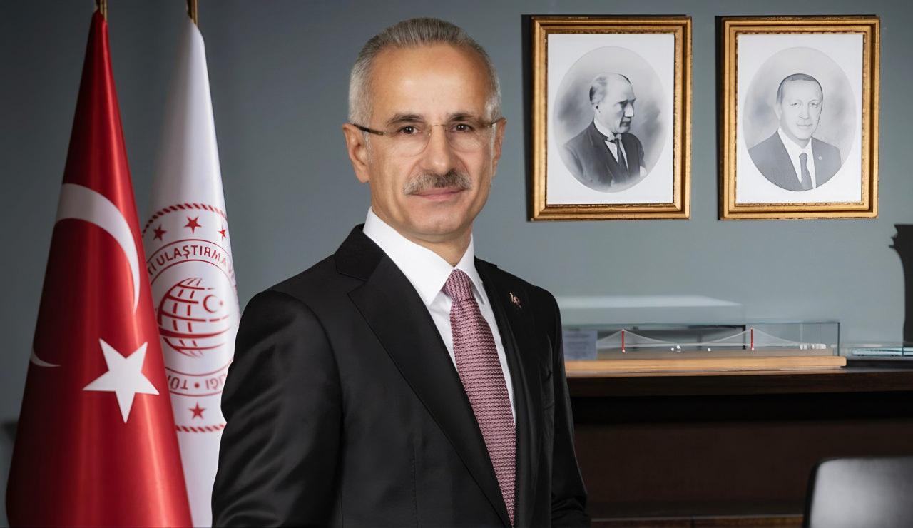 Türk gemilerinin Hürmüz Boğazı geçişinde güvenlik en üst seviyeye çıkarıldı
