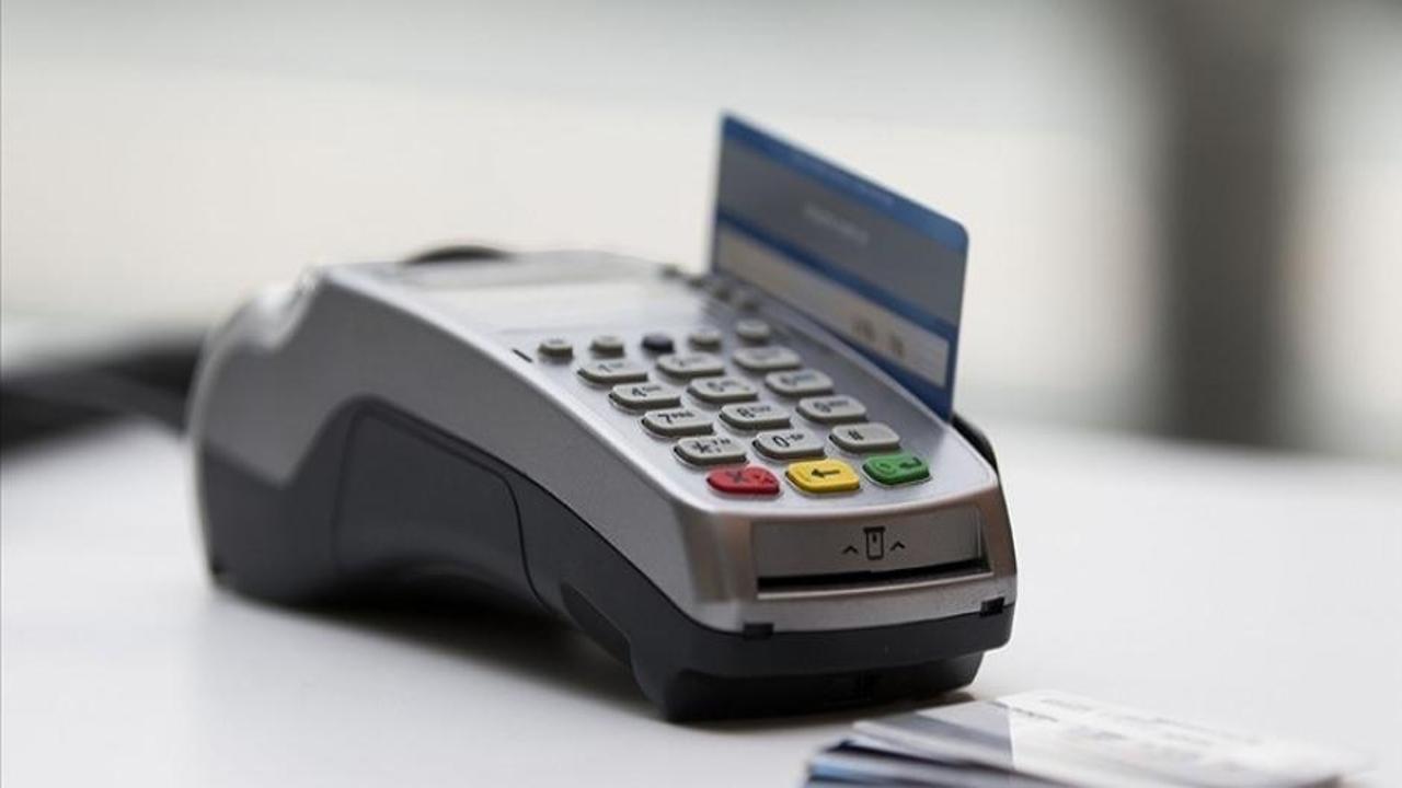 Merkez Bankası kredi kartı faiz oranlarını düşürdü