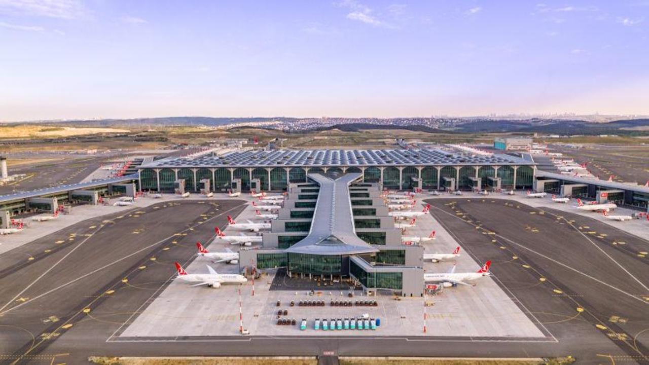 Bakan Uraloğlu: Uçuşta powerbank kullanımının yasaklanmasını tavsiye ettik