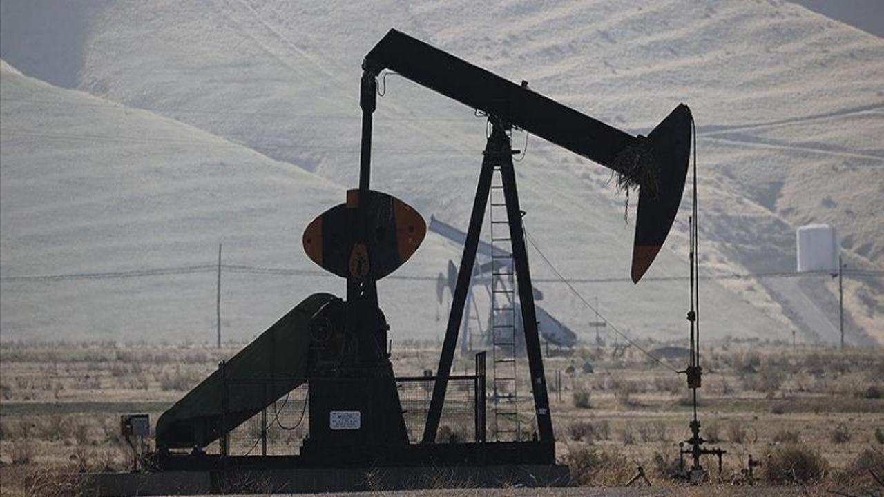 Brent petrol üç aylık yükselişin ardından ağustosta 4 dolardan fazla düştü