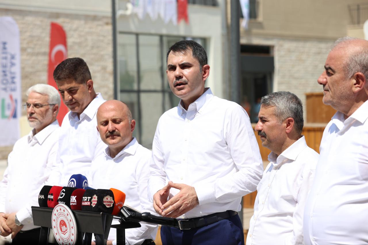 Bakan Kurum: 300 bininci konutu Eylül'de teslim edeceğiz