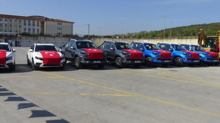 Gebze Belediyesi filosuna katılan 33 adet yeni araç, törenle hizmete başladı