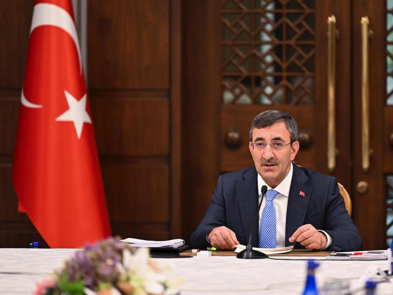 Cevdet Yılmaz duyurdu: Vergi zammı düşünmüyoruz, başka bir yol...