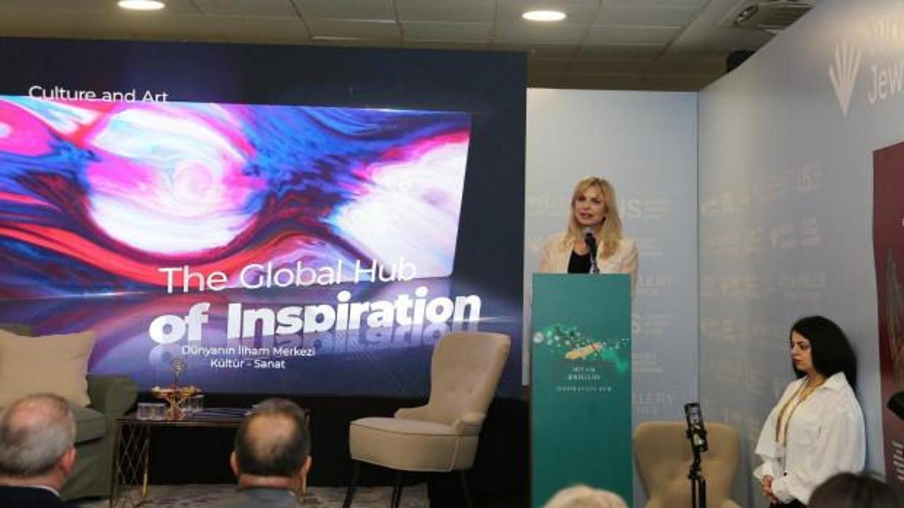 Art For Jewellery “Rüya Kalıntıları” teması ile sahnede