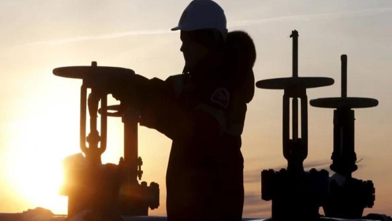 Irak’tan petrol akışı başladı, petrol fiyatları geriledi