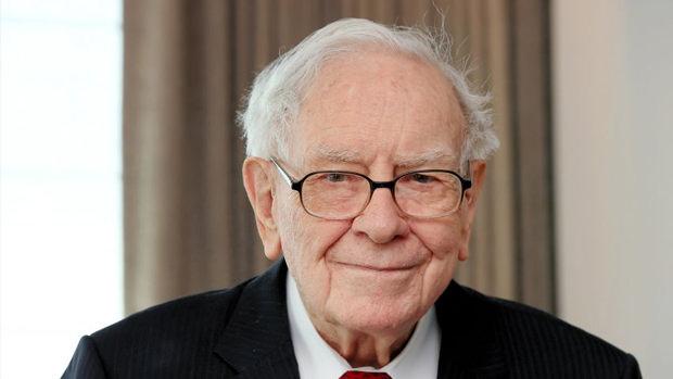 Buffet son hamlesini yaptı! Apple hisselerini sattı, dev yatırımını duyurdu