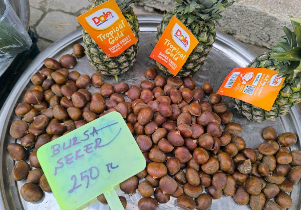 Kış sofralarının vazgeçilmezi! Kestane, fiyatıyla yüzleri güldürüyor