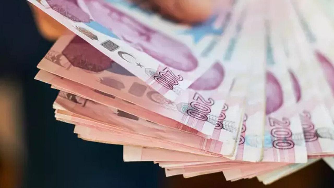 Hesaplara her ay 2 bin TL ödeme! Öğrencilerin yüzünü güldürecek destek