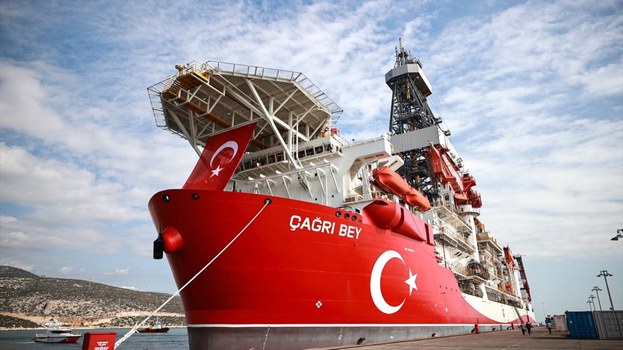 Çağrı Bey sondaj gemisi Mogadişu'da! Türk enerji tarihinde yeni bir sayfa