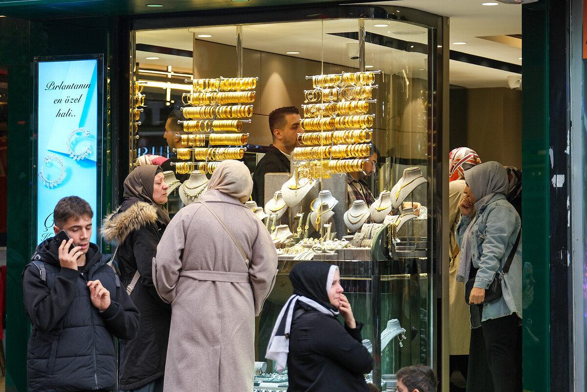 Kurban Bayramı sonrası yükselişe hazır olun: Gram altında 8 bin senaryosu!
