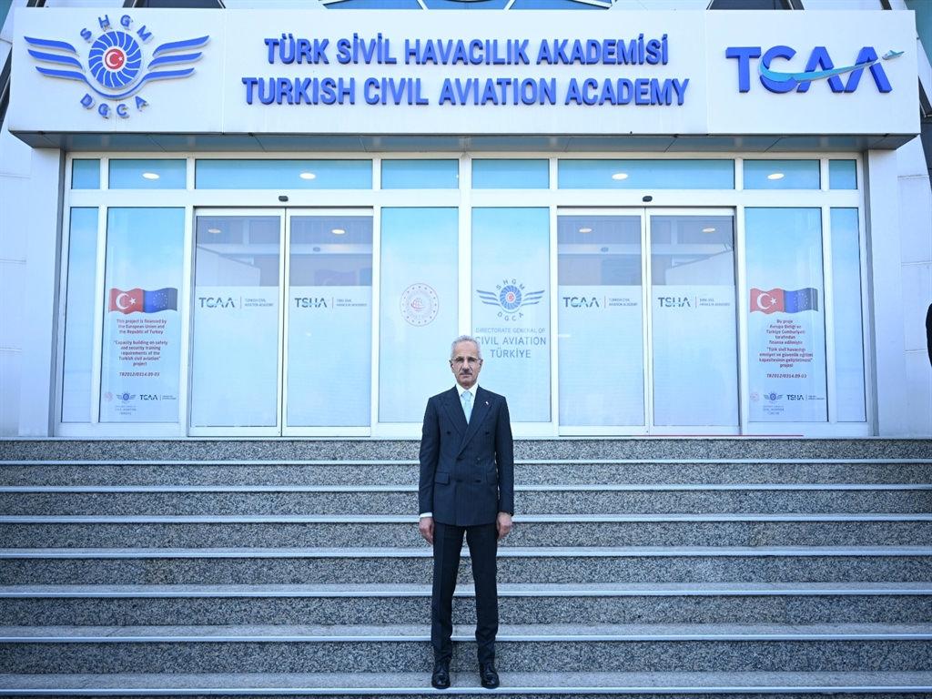 GÖKBEY helikopterinin bakım teknisyenlerine yönelik eğitimlere başlandı