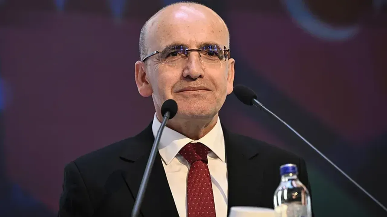 Bakan Şimşek, Türkiye'deki fırsatları yatırımcılara anlattı!