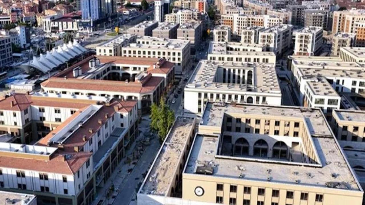 Malatya’da depremin izleri siliniyor! Esnaf kepenklerini açıyor