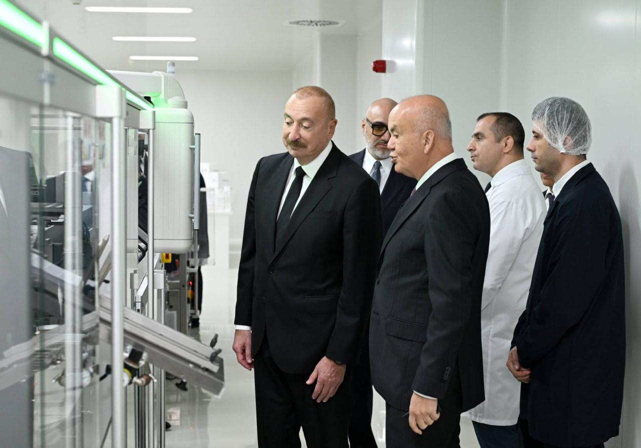 Azerbaycan'ın en büyük ilaç fabrikası kuruldu! Türk şirketi dev projeye imza attı